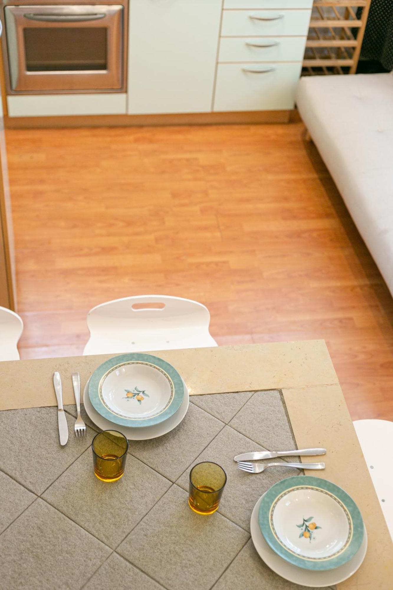 Soft Colors Exclusive Apartment - Navigli District - M2 Mailand Exterior foto